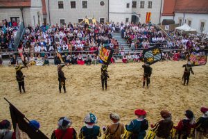 die Fahnenschwinger am Standkonzert