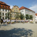 Begrüßung auf dem Karlsplatz